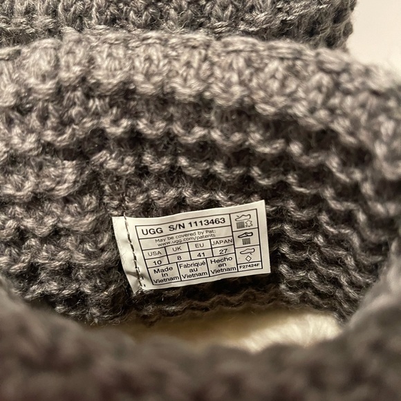 UGG Gray Slippers with Thick Knit Cuff - Picture 4 of 7